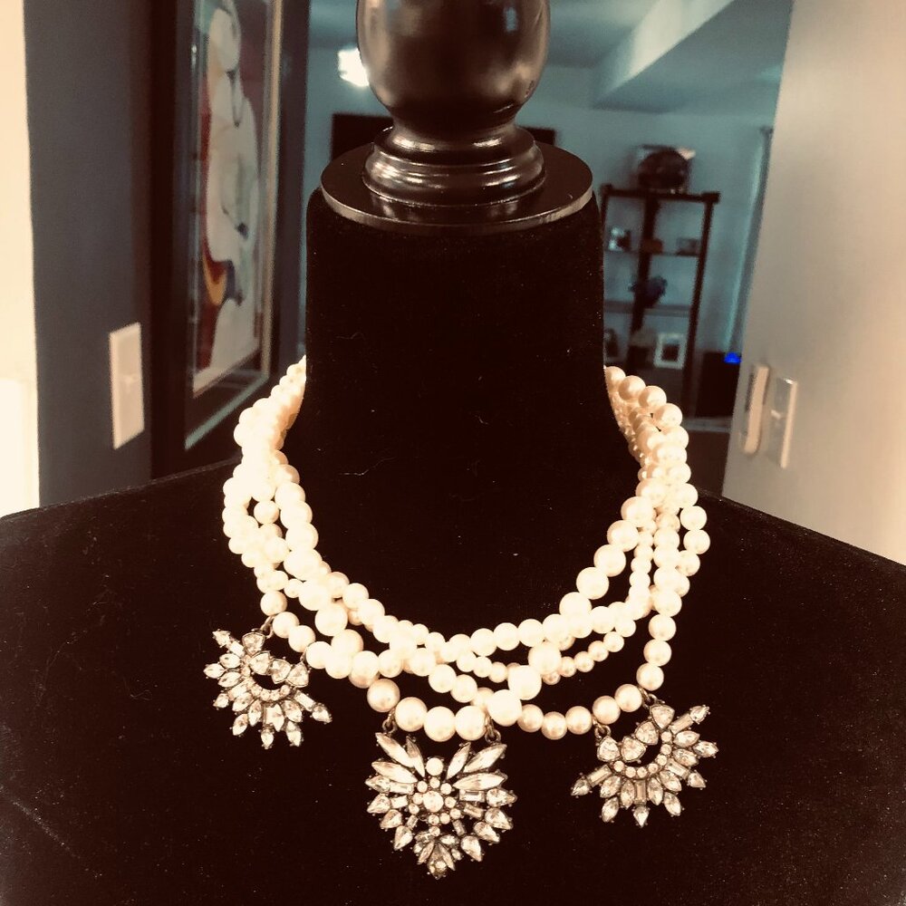 Mult Layered White Acrylic Pearl Triple Crystal Starburst Necklace